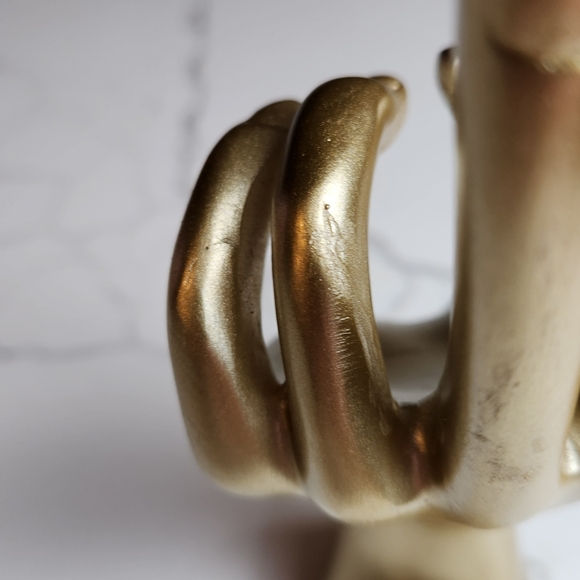 Gold Peace Sign Hand Jewelry Holder - Picture 4 of 7